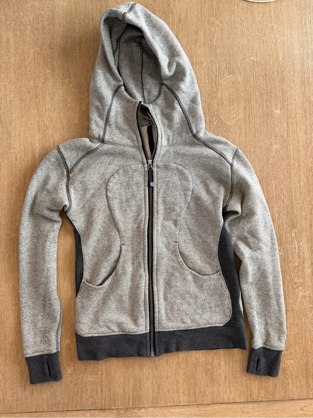Lululemon Hoodie Gray Black Full Zip Jacket Size 6